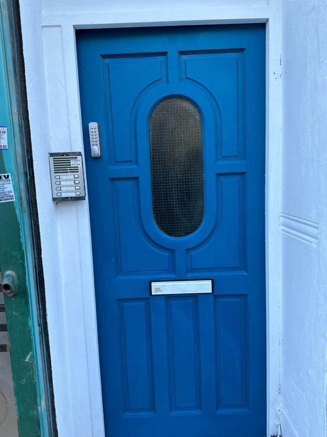 Guest&Rest 8 Apartment Лондон Екстериор снимка
